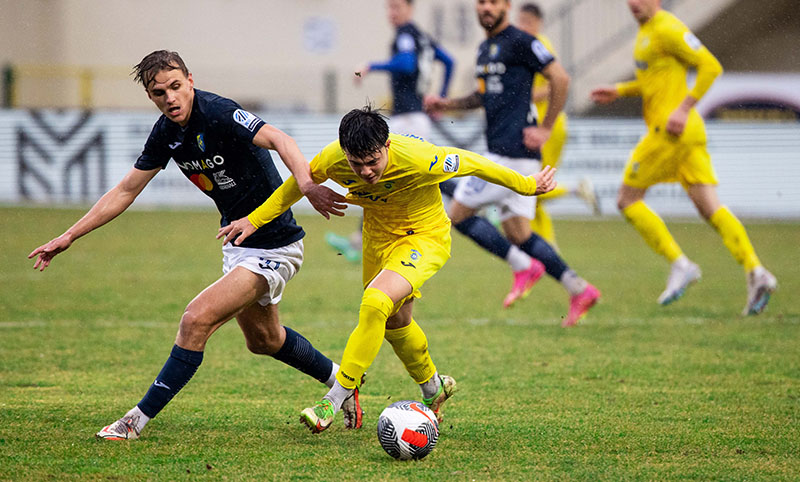 Mladinci Debi Proti Bravu