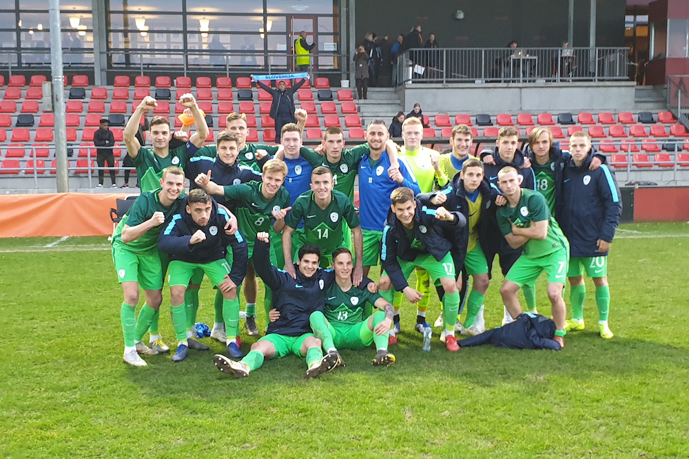 SlovenijaU19 6