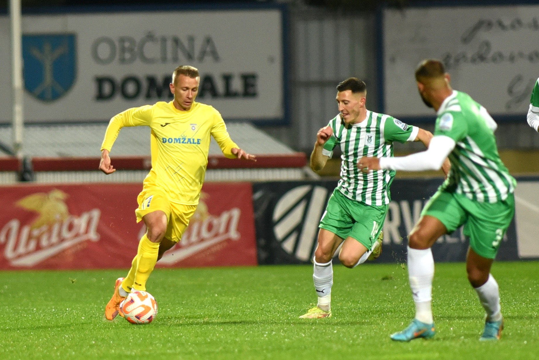 11EC126C F7D5 4AE0 9128 BD270F77FD15