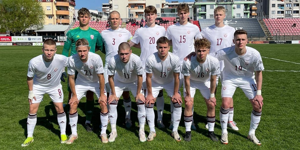 0000030981 1054 527 cut