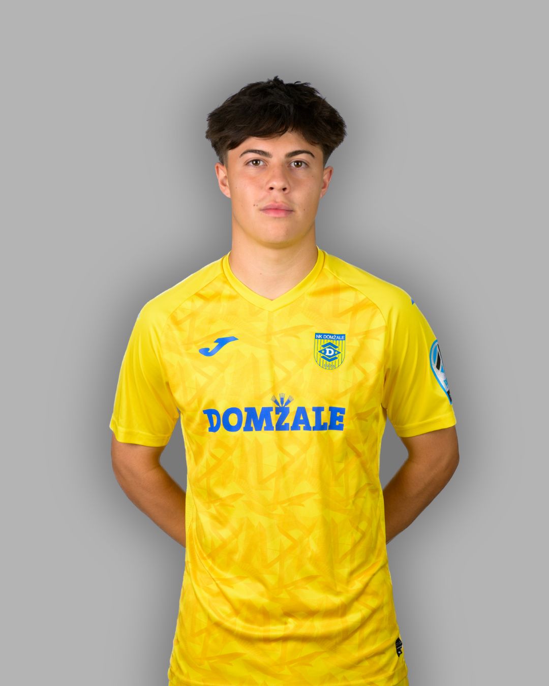 15 LUKA DOVŽAN KARAHODŽIĆ