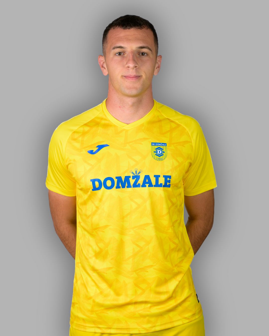 30 ALEKSANDAR KAHVIĆ