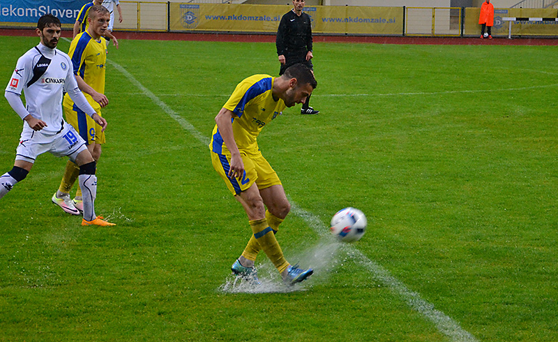 &Aacute;lvaro Brachi