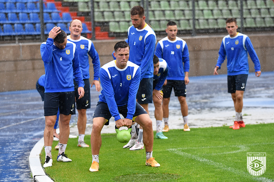 UradniTreningSwiftAway